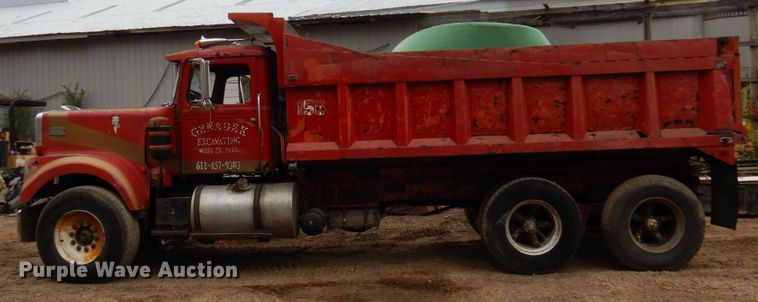 image for item MH9238 1976 White PT270  dump truck