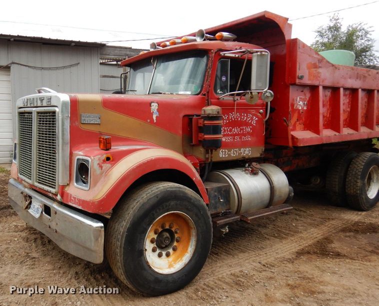image for item MH9238 1976 White PT270  dump truck