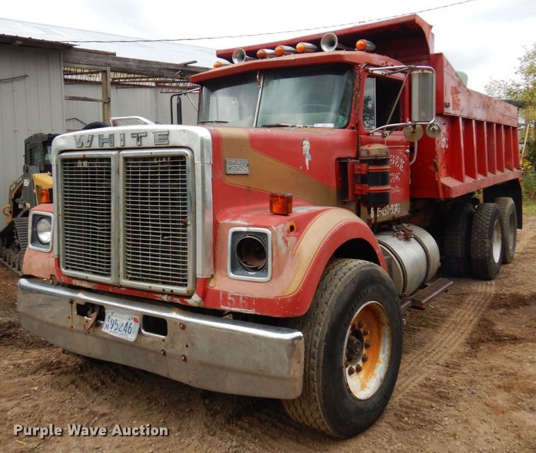 image for item MH9238 1976 White PT270  dump truck
