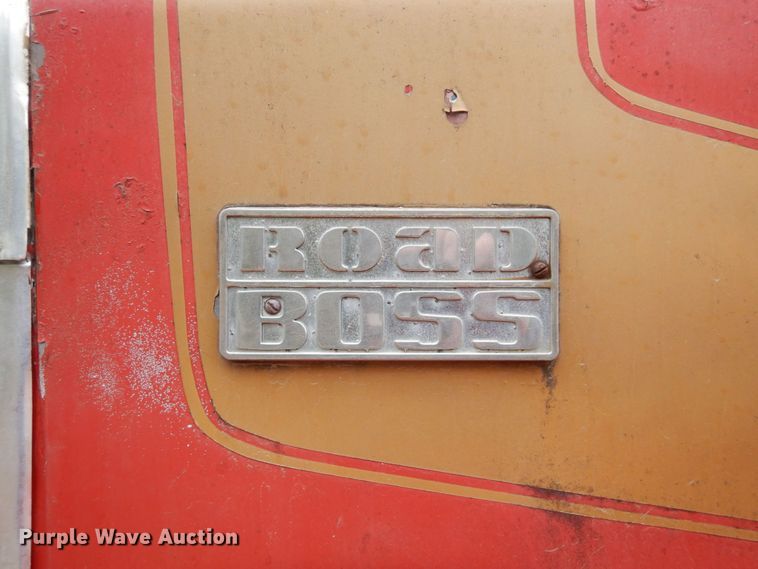 image for item MH9238 1976 White PT270  dump truck