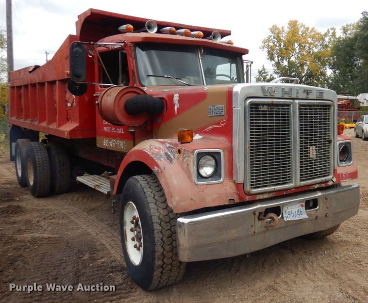 image for item MH9238 1976 White PT270  dump truck