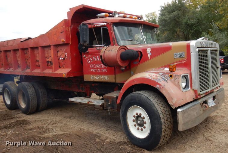 image for item MH9238 1976 White PT270  dump truck