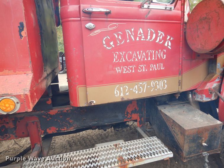 image for item MH9238 1976 White PT270  dump truck