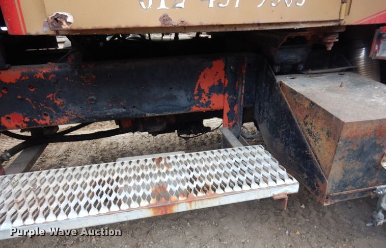 image for item MH9238 1976 White PT270  dump truck