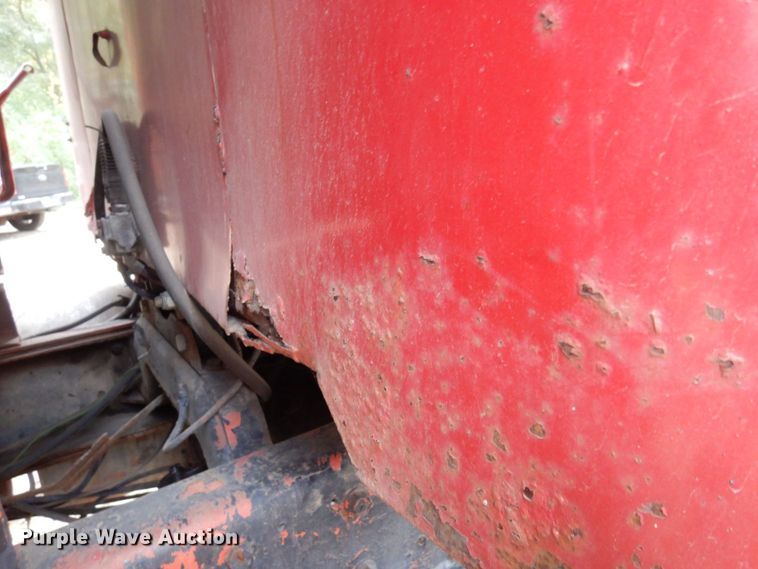 image for item MH9238 1976 White PT270  dump truck