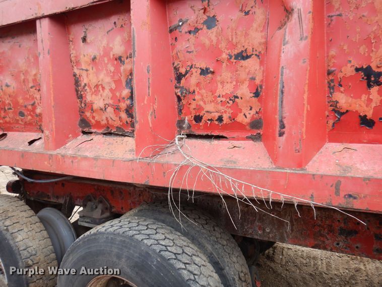 image for item MH9238 1976 White PT270  dump truck
