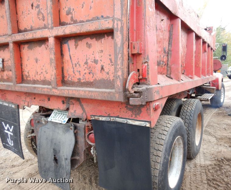 image for item MH9238 1976 White PT270  dump truck