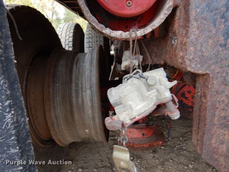 image for item MH9238 1976 White PT270  dump truck