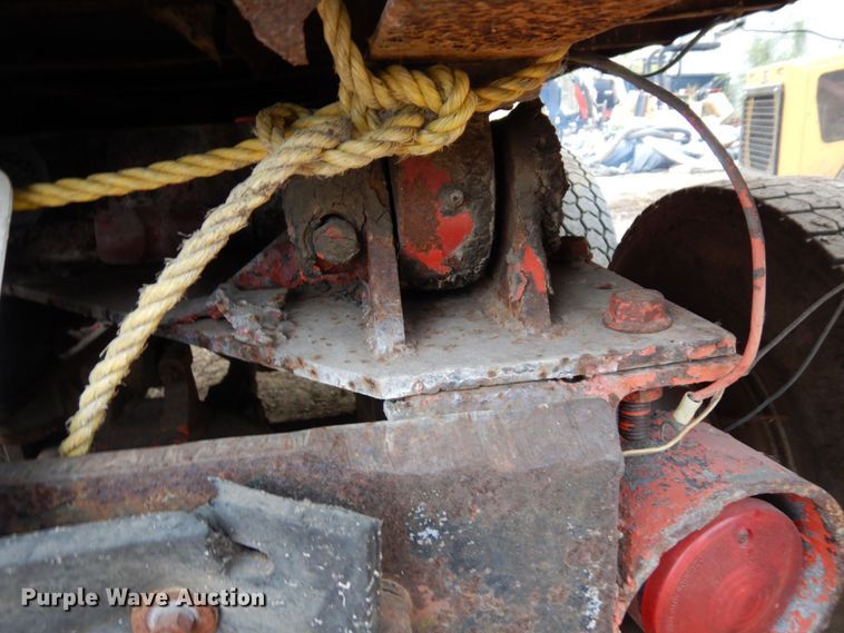 image for item MH9238 1976 White PT270  dump truck