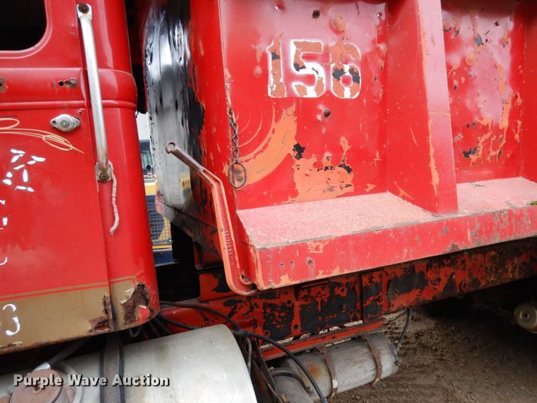 image for item MH9238 1976 White PT270  dump truck