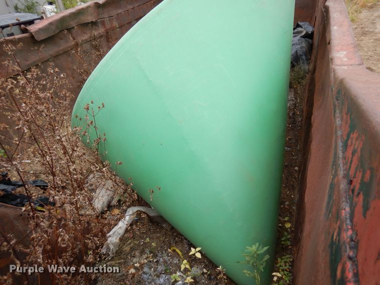 image for item MH9238 1976 White PT270  dump truck