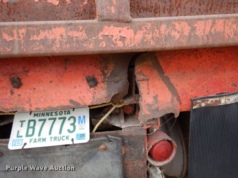 image for item MH9238 1976 White PT270  dump truck
