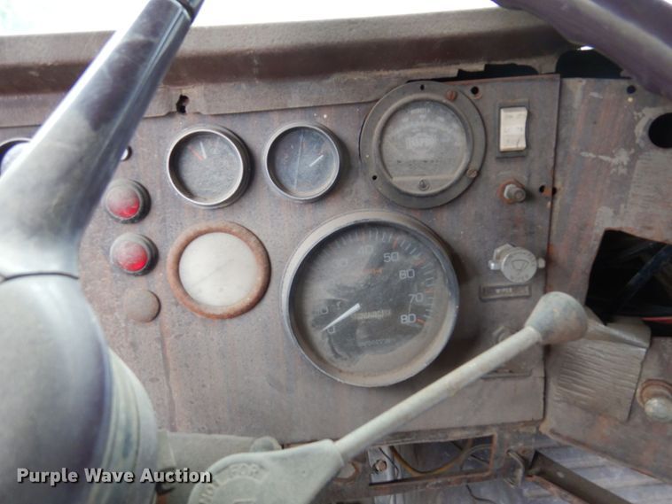 image for item MH9238 1976 White PT270  dump truck