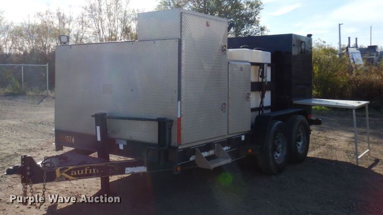 image for item MH9247 2012 Kaufman  lube trailer