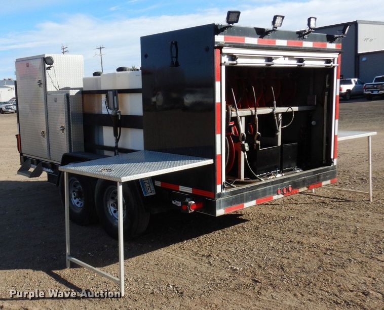 image for item MH9247 2012 Kaufman  lube trailer