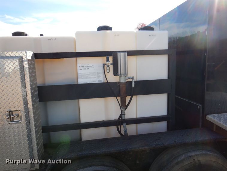 image for item MH9247 2012 Kaufman  lube trailer