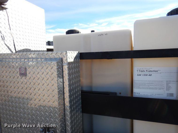 image for item MH9247 2012 Kaufman  lube trailer