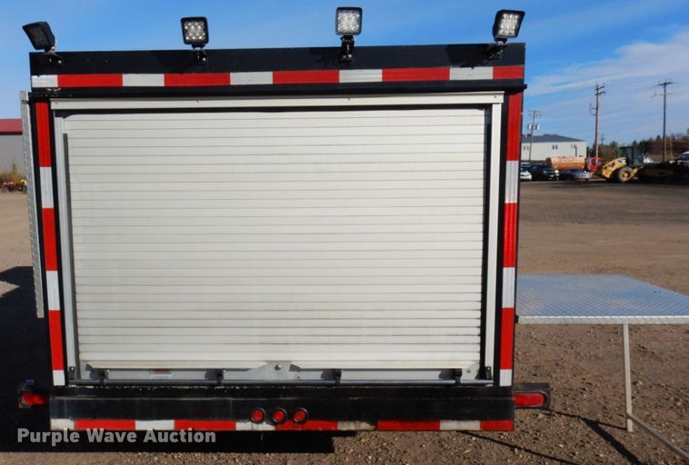 image for item MH9247 2012 Kaufman  lube trailer