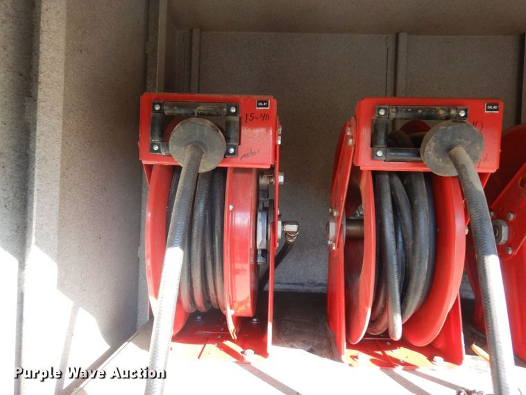 image for item MH9247 2012 Kaufman  lube trailer