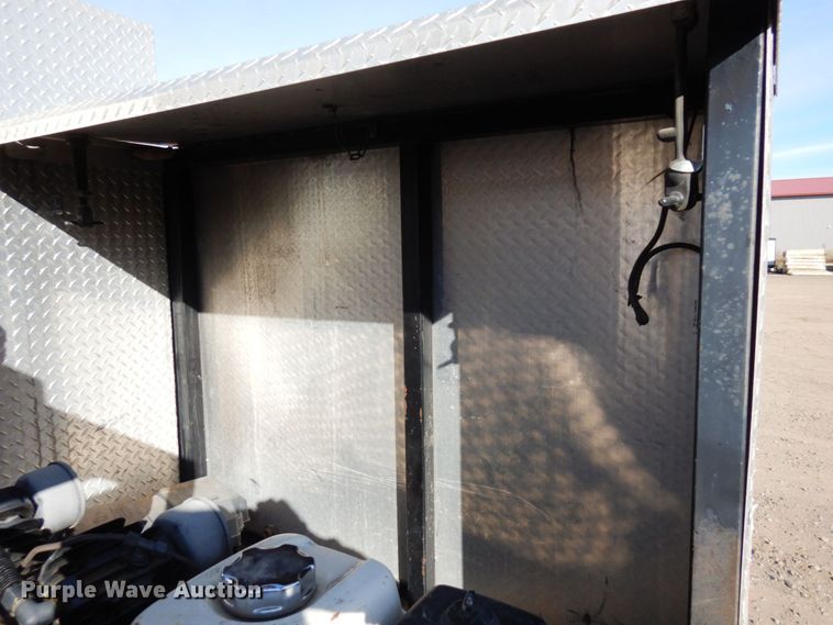 image for item MH9247 2012 Kaufman  lube trailer