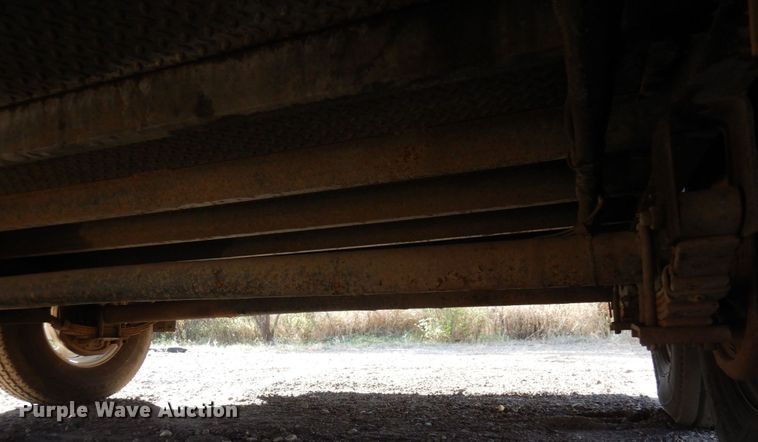 image for item MH9247 2012 Kaufman  lube trailer