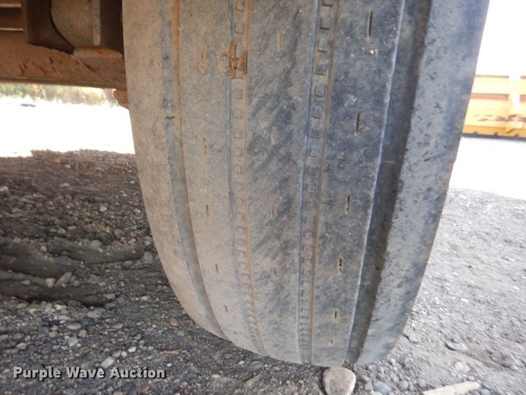 image for item MH9247 2012 Kaufman  lube trailer