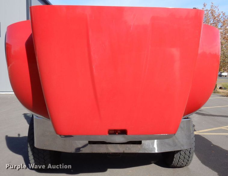 image for item MH9249 2006 Peterbilt 335  hook lift truck