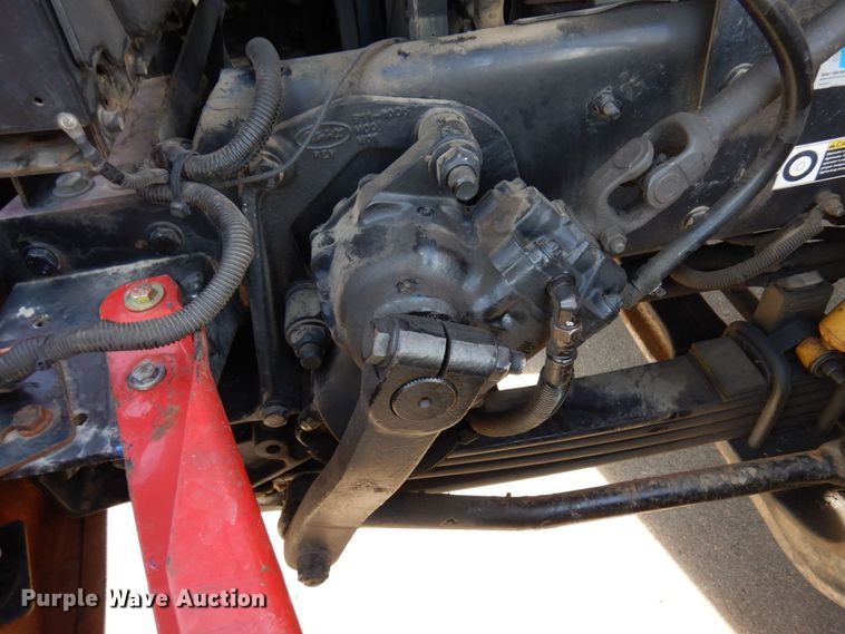 image for item MH9249 2006 Peterbilt 335  hook lift truck