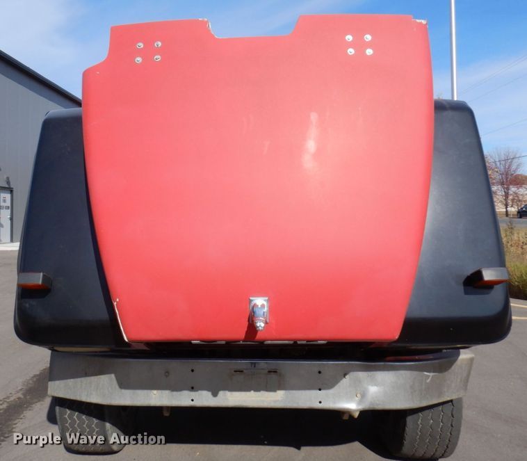 image for item MH9250 1995 Mack RD690S  dump truck