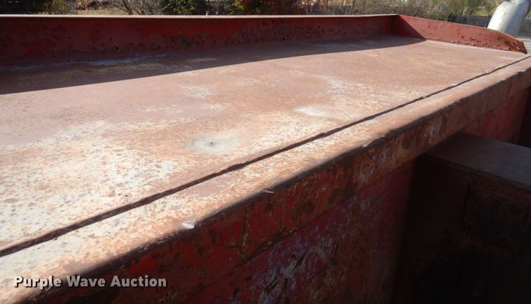 image for item MH9250 1995 Mack RD690S  dump truck