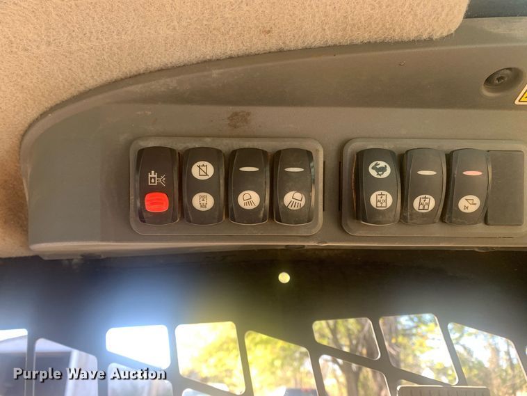 image for item MH9848 2009 Caterpillar 289C2  tracked skid steer loader