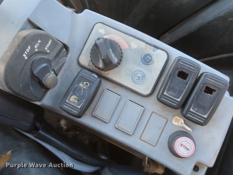 image for item MJ9175 2014 Kubota KX040-4  mini excavator