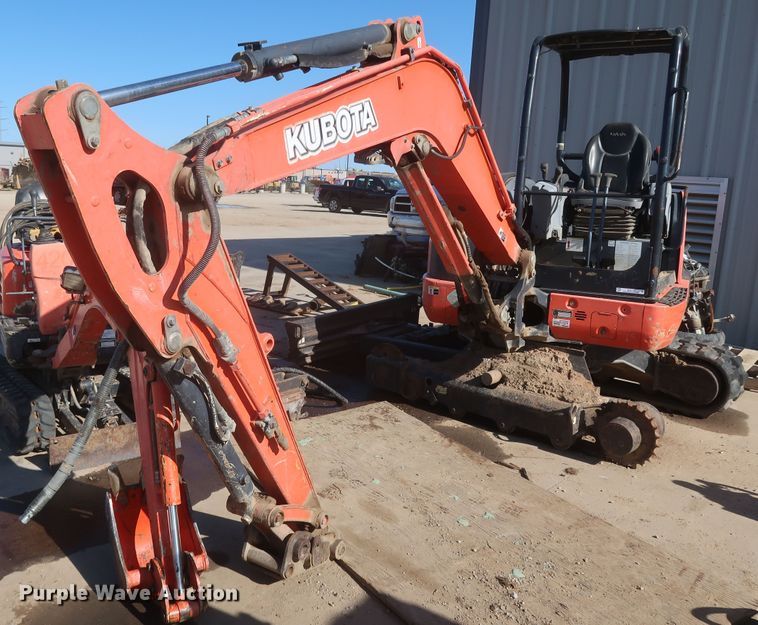 image for item MJ9175 2014 Kubota KX040-4  mini excavator