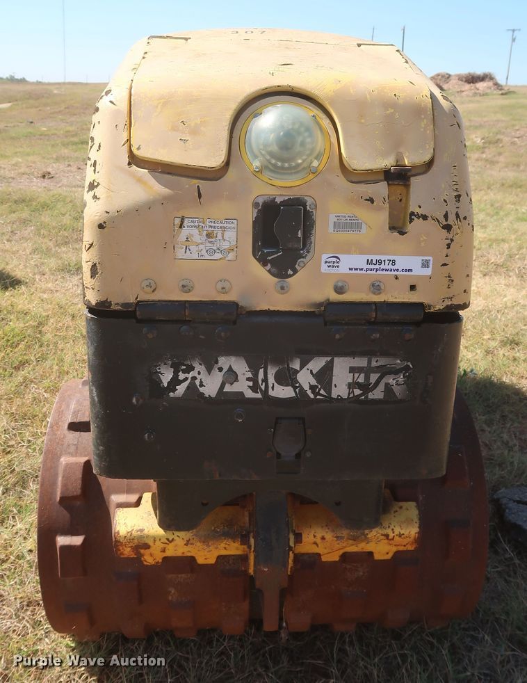 image for item MJ9178 2006 Wacker RT  trench compactor