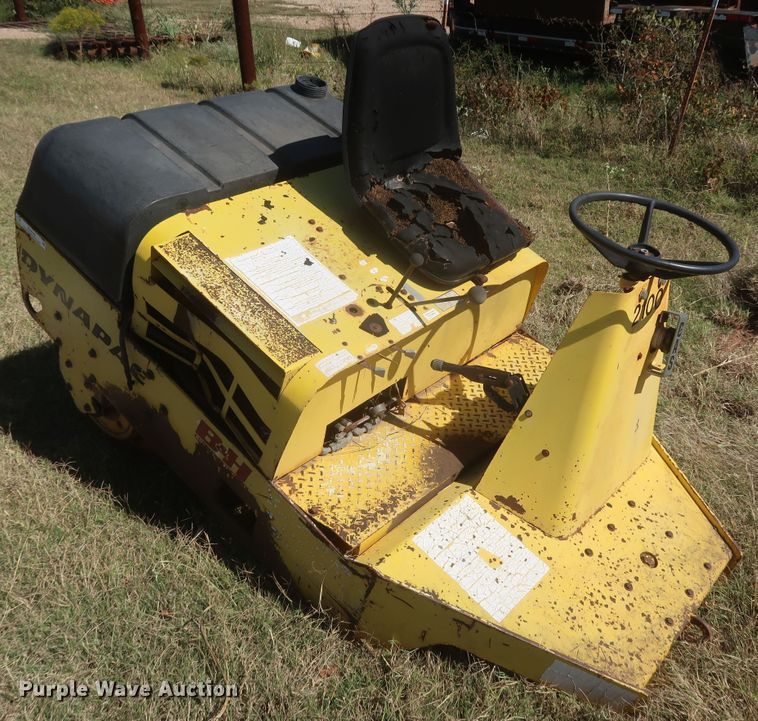 image for item MJ9180 Dynapac 2100V  double drum roller