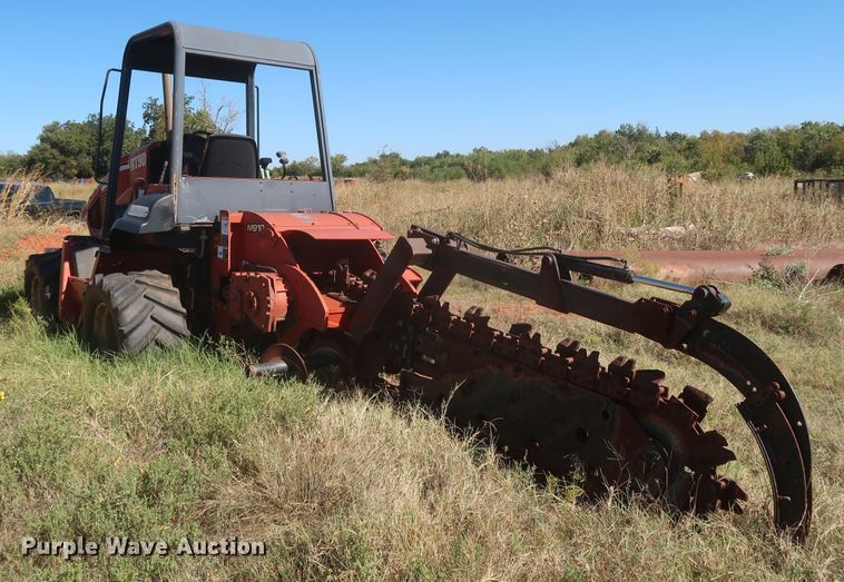 image for item MJ9181 2004 Ditch Witch RT90  trencher