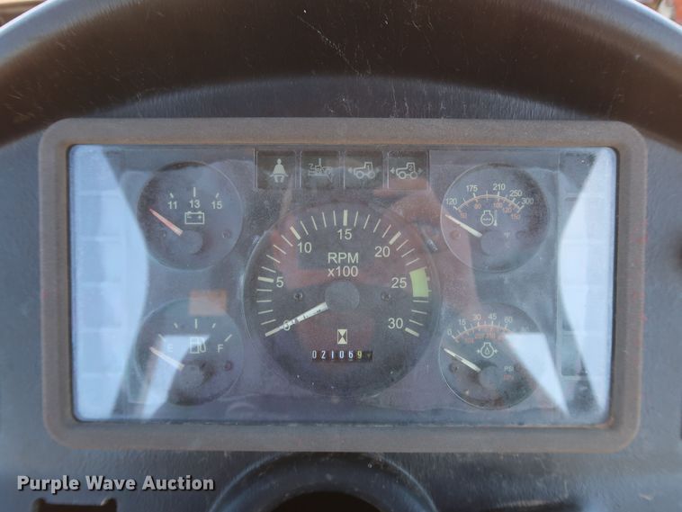 image for item MJ9181 2004 Ditch Witch RT90  trencher