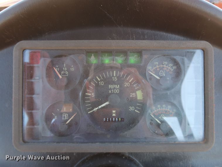 image for item MJ9181 2004 Ditch Witch RT90  trencher