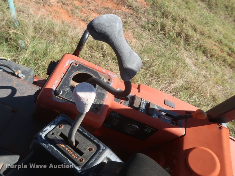 image for item MJ9181 2004 Ditch Witch RT90  trencher