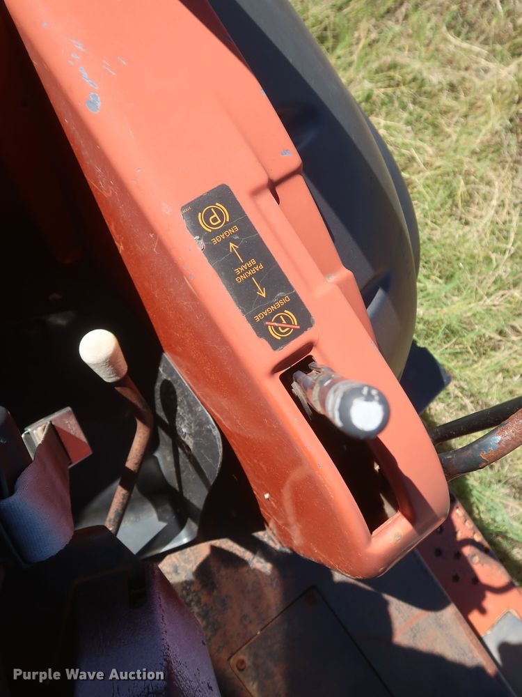 image for item MJ9181 2004 Ditch Witch RT90  trencher