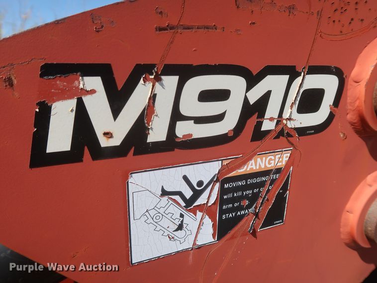 image for item MJ9181 2004 Ditch Witch RT90  trencher