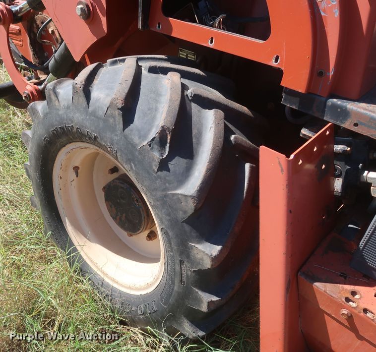 image for item MJ9181 2004 Ditch Witch RT90  trencher