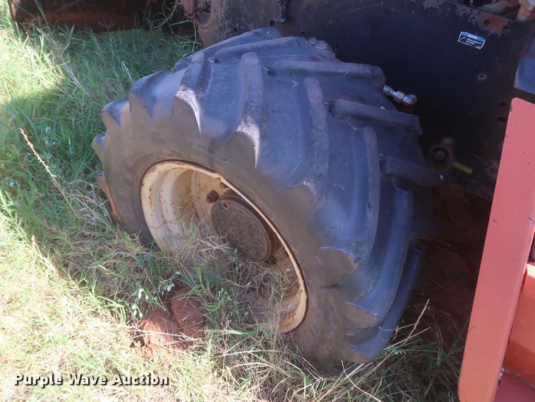 image for item MJ9181 2004 Ditch Witch RT90  trencher