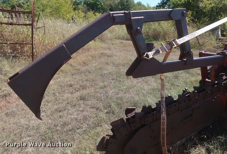 image for item MJ9182 Ditch Witch 7610  trencher