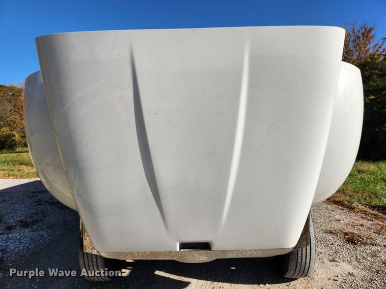 image for item MK9440 2015 Peterbilt 348  dump truck