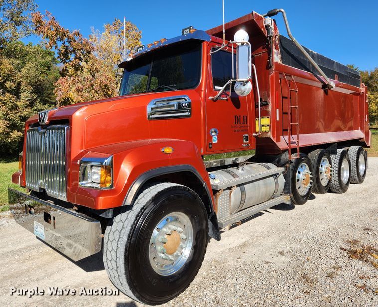 image for item MK9441 2019 Western Star 4700SF  dump truck