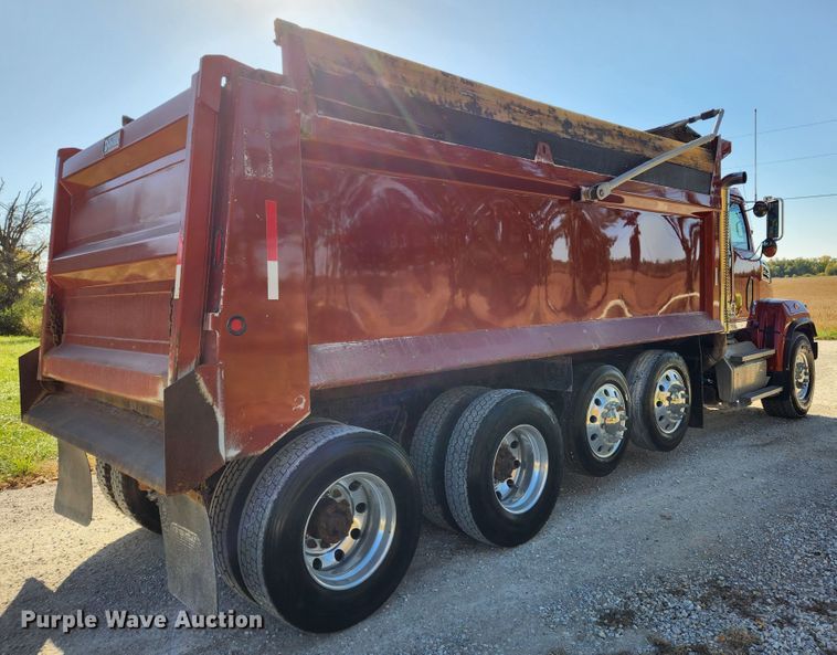 image for item MK9441 2019 Western Star 4700SF  dump truck