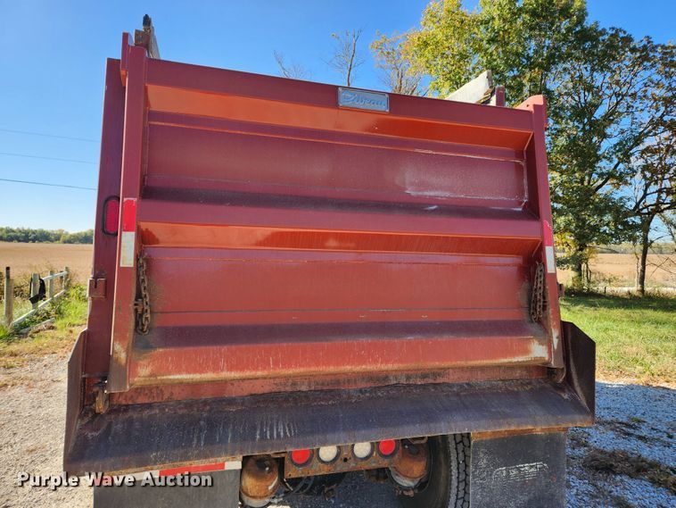 image for item MK9441 2019 Western Star 4700SF  dump truck