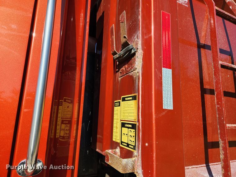 image for item MK9441 2019 Western Star 4700SF  dump truck