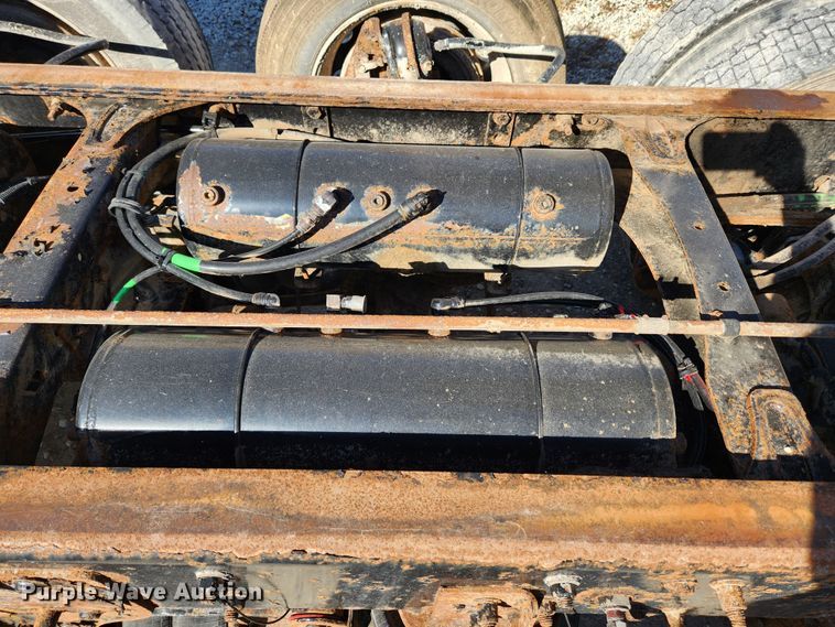 image for item MK9441 2019 Western Star 4700SF  dump truck